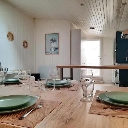 Le Cosy & Reposant, 3 Etoiles, 6p, 7 Min Ocean & Plage, Apartment